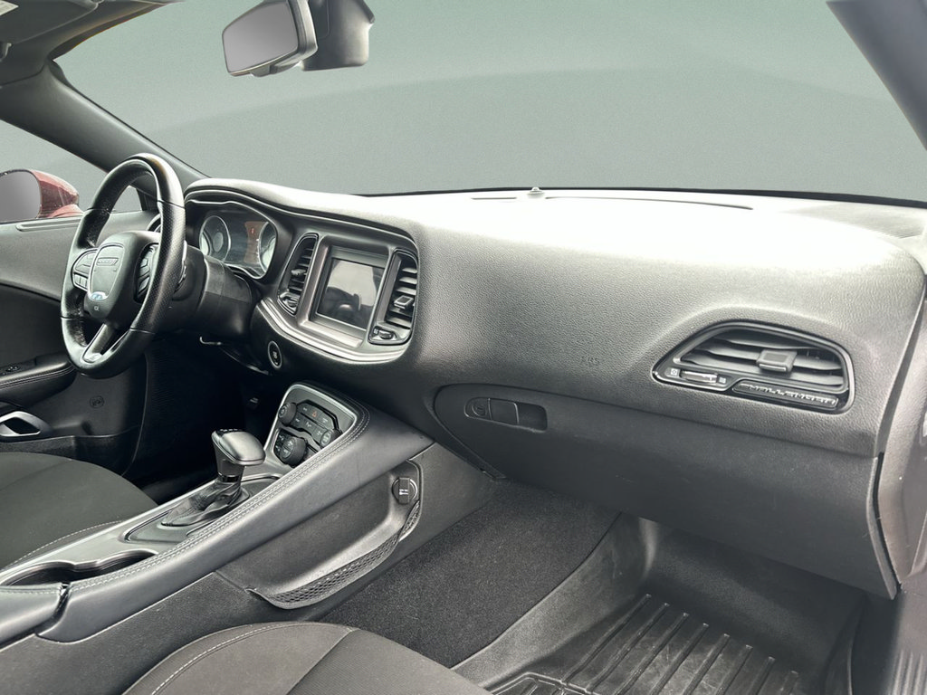 Used 2022 Dodge Challenger R/T RWD image 34