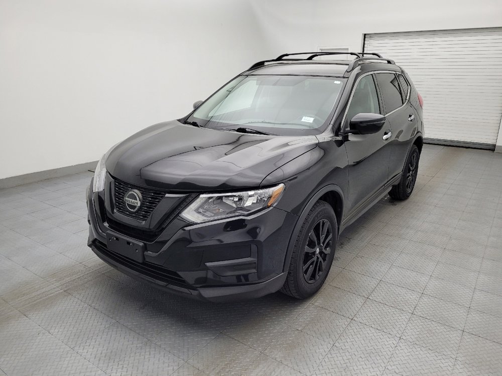 Used 2018 Nissan Rogue SV image 2