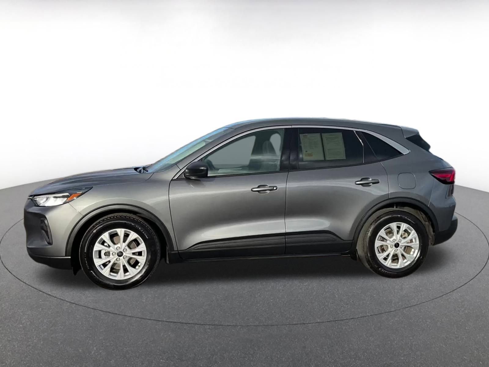 Used 2023 Ford Escape Active image 8