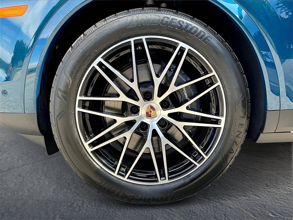 New 2026 Porsche Cayenne image 11