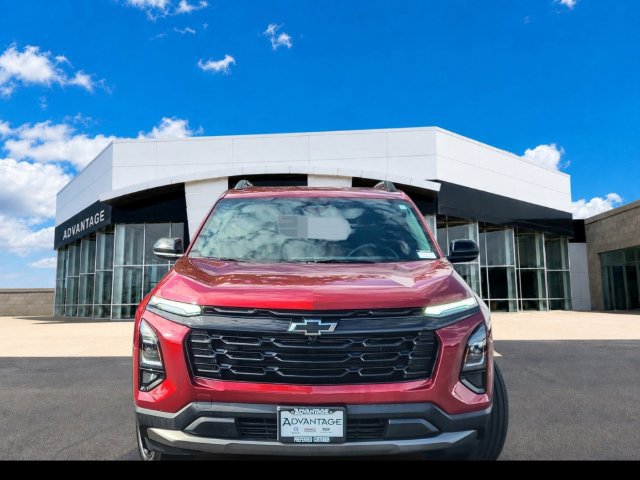 Used 2026 Chevrolet Equinox LT w/ Convenience Package II FWD image 3