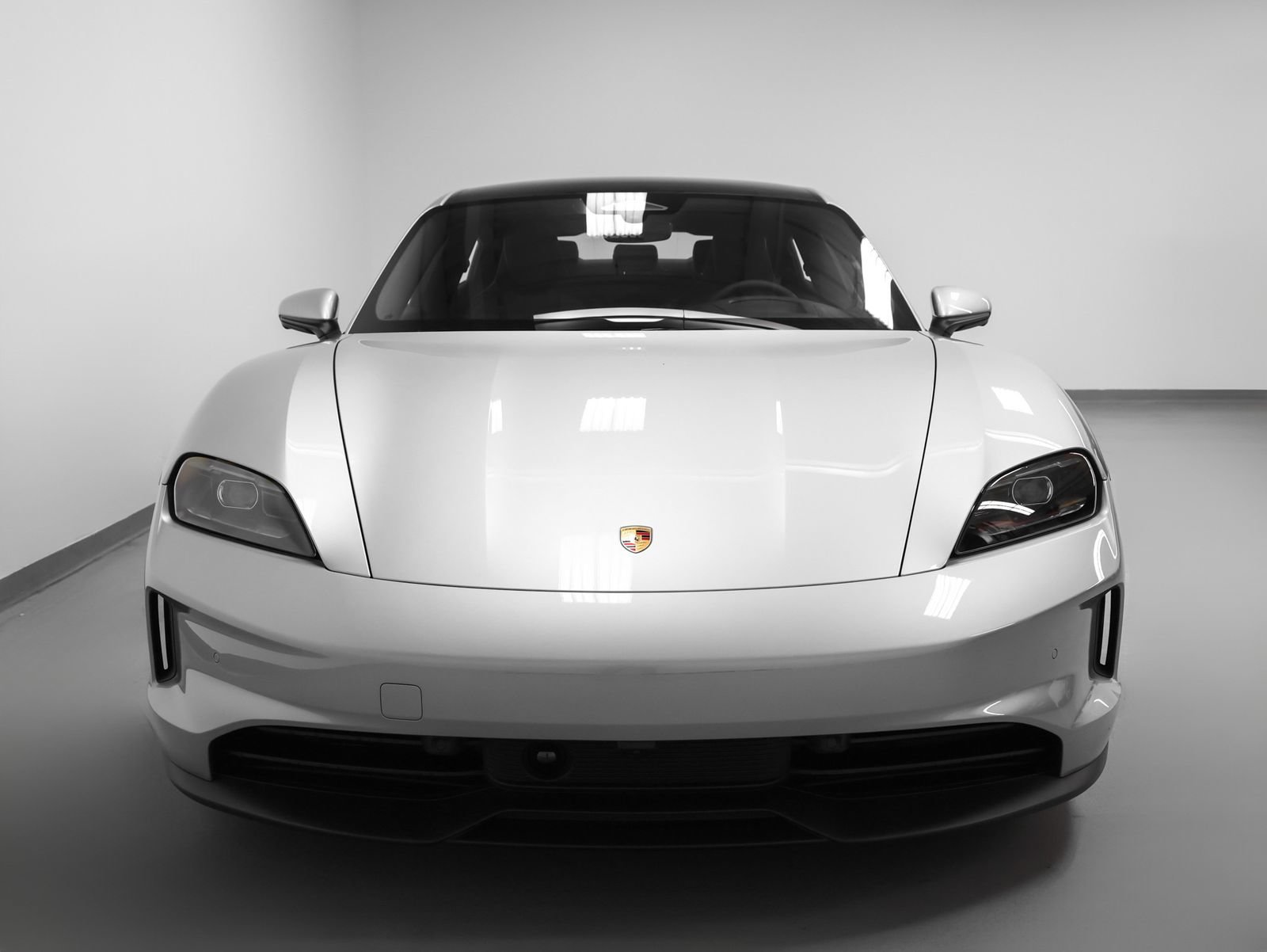 New 2026 Porsche Taycan RWD image 8