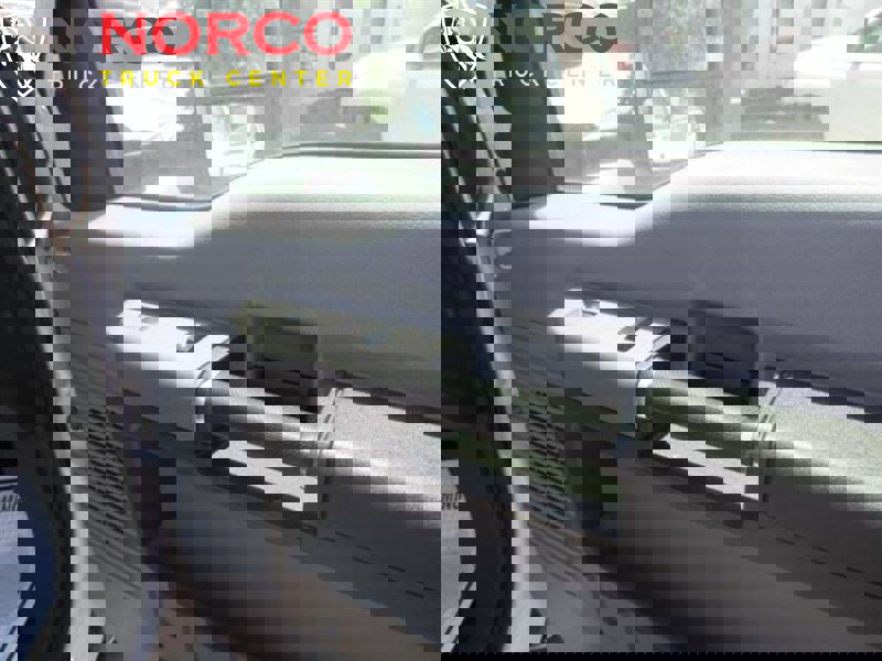 Used 2012 Ford F550 2WD Crew Cab Super Duty image 12