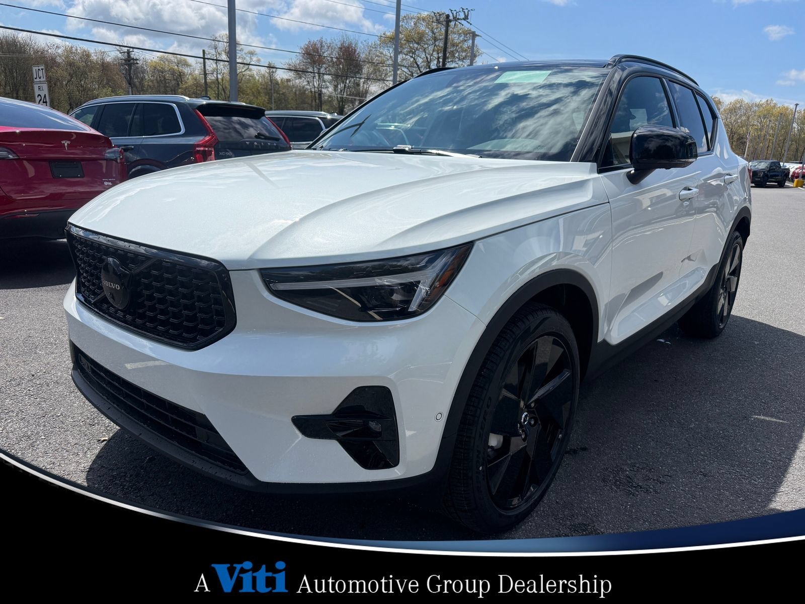 Used 2026 Volvo XC40 B5 Ultra w/ Protection Package Premier AWD/4WD image 4