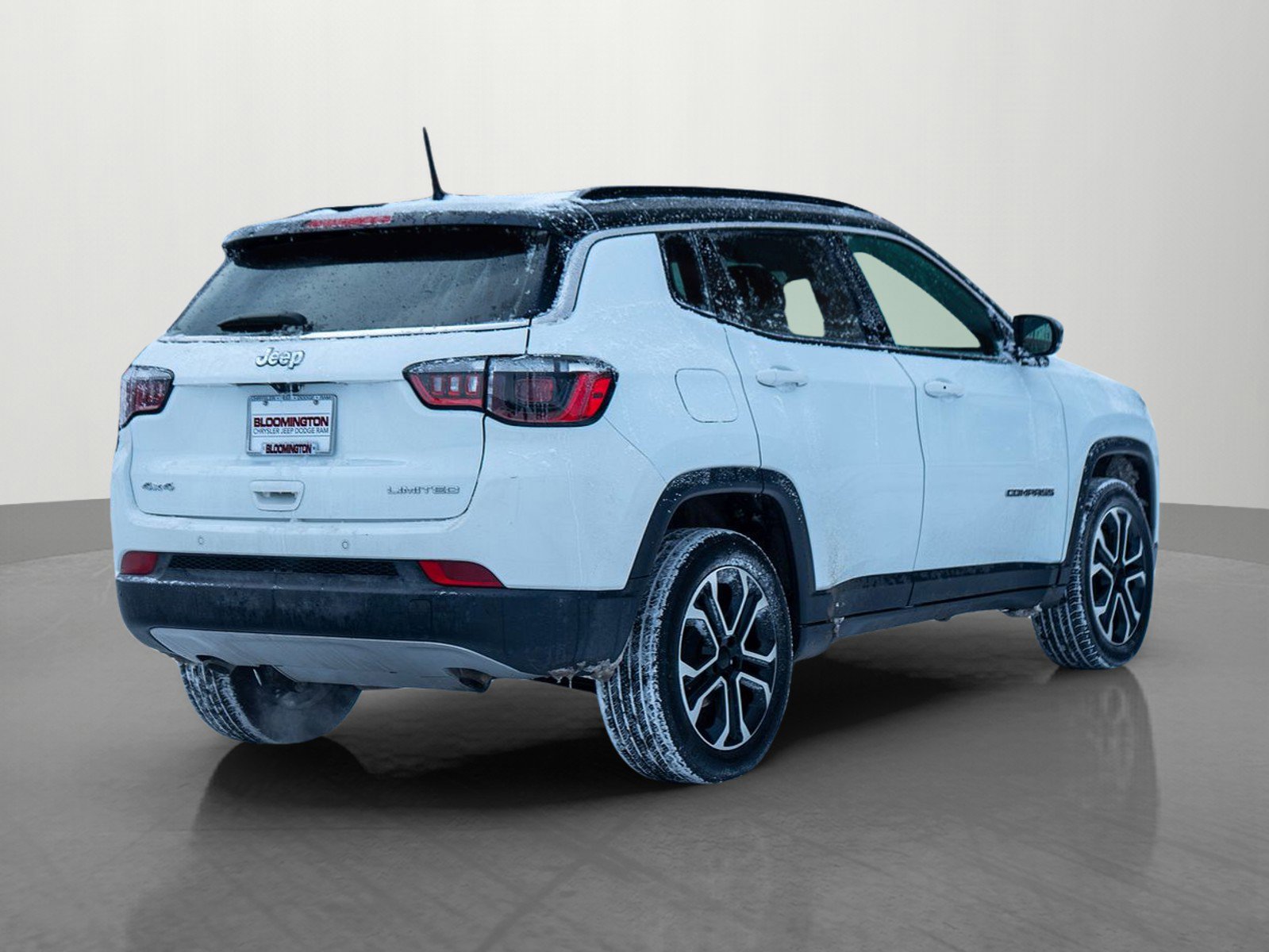 Used 2024 Jeep Compass Limited image 7