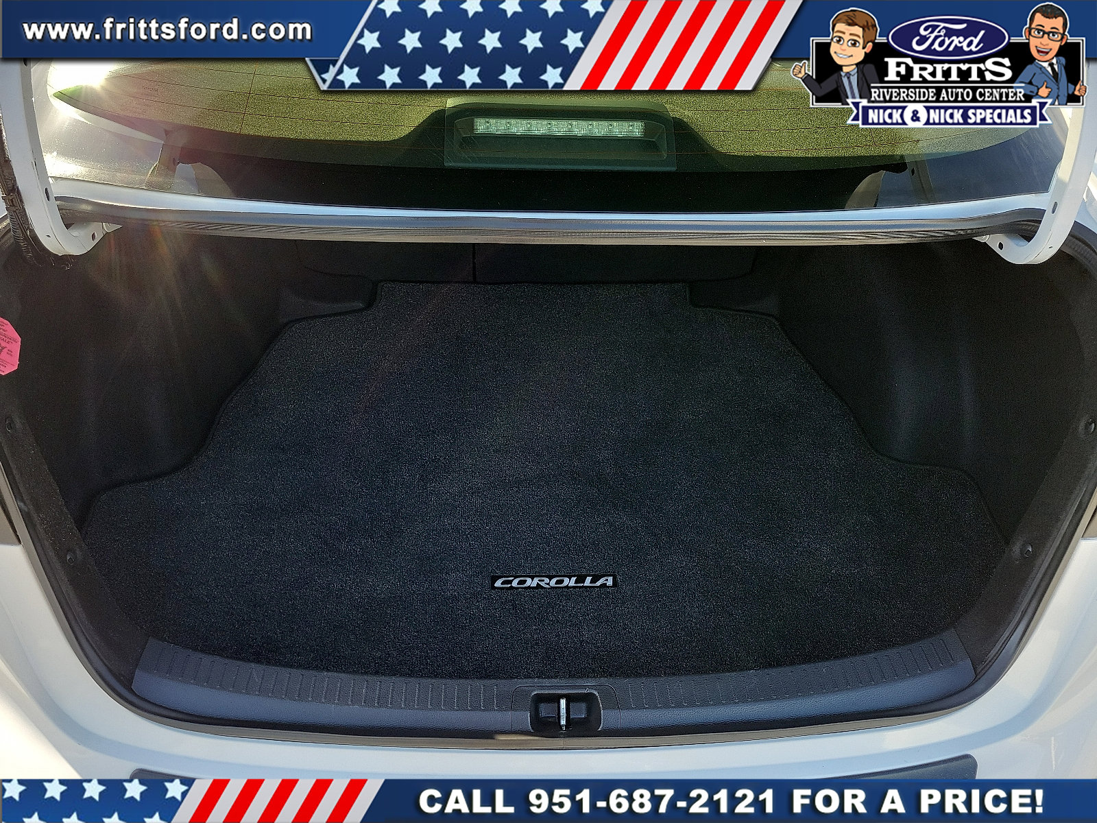 Used 2023 Toyota Corolla LE w/ Carpet Mat Package (TMS) image 17