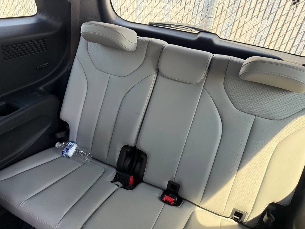 Used 2024 Hyundai Palisade SEL FWD image 8