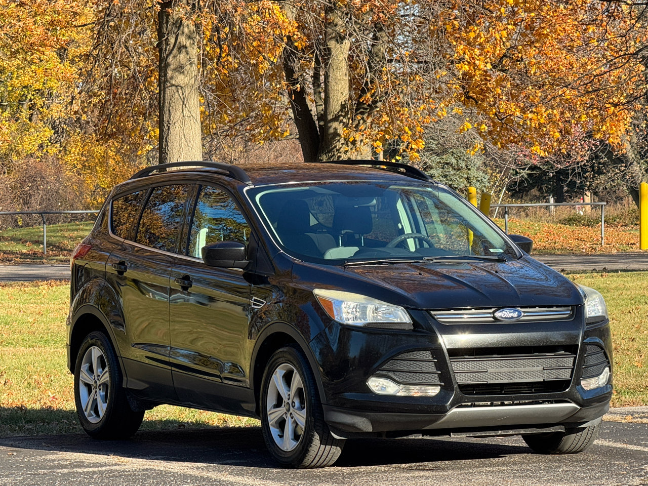 Used 2014 Ford Escape SE w/ Equipment Group 201A image 3