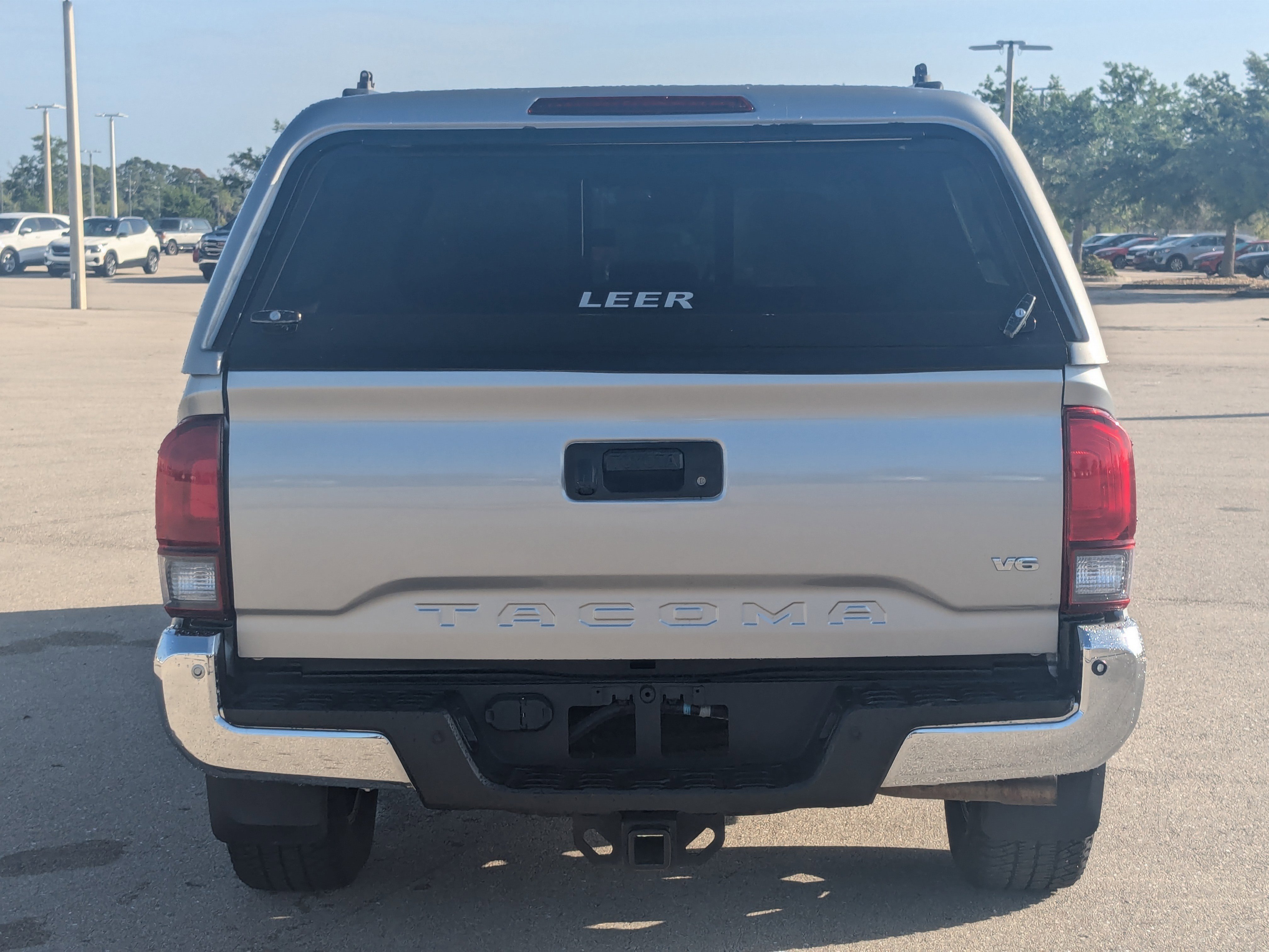 Used 2021 Toyota Tacoma TRD Sport w/ Technology Package image 6