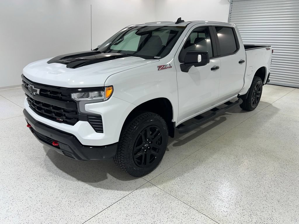 New 2026 Chevrolet Silverado 1500 LT Trail Boss w/ LT Trail Boss Premium Package AWD/4WD image 1