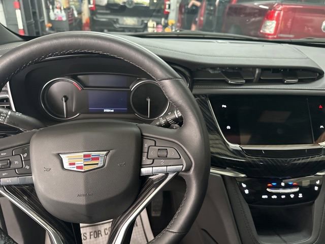 Certified 2023 Cadillac XT6 Premium Luxury image 9