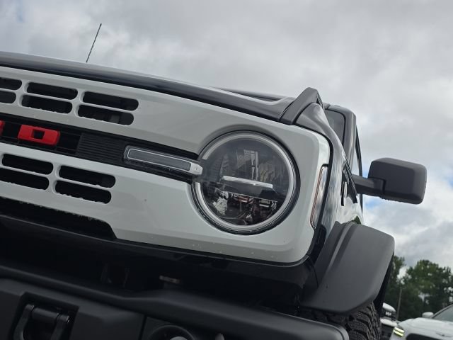 Used 2025 Ford Bronco Heritage Edition AWD/4WD image 9