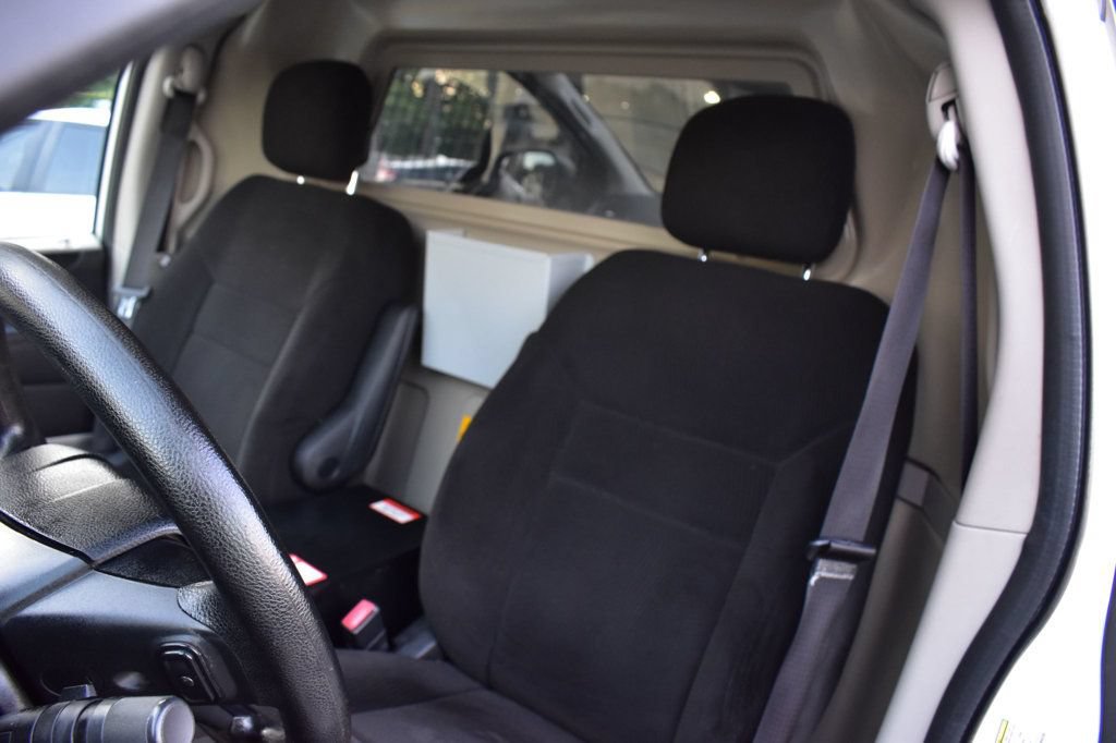 Used 2013 RAM C/V Tradesman FWD image 15