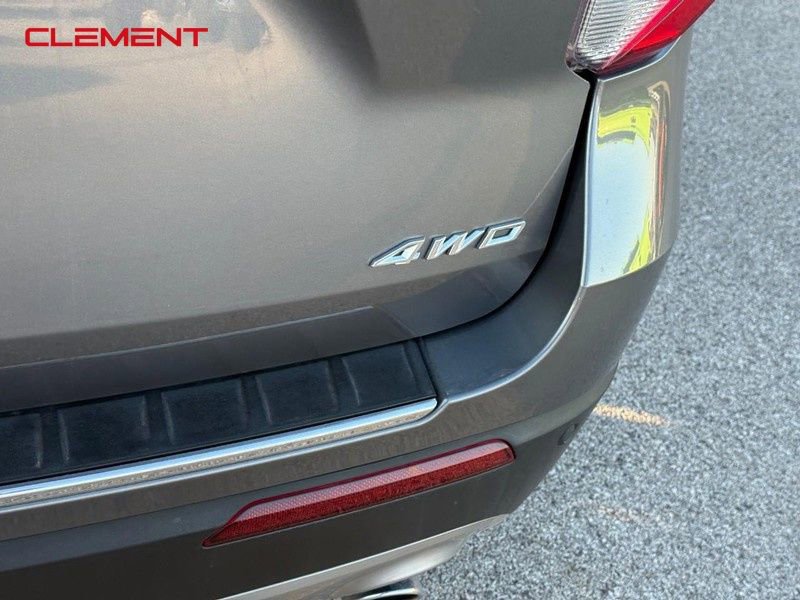 Used 2022 Ford Explorer Limited w/ Equipment Group 301A image 6