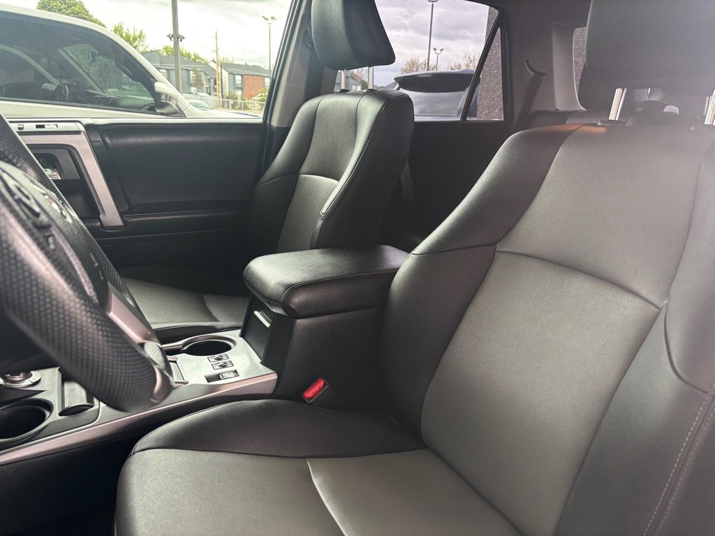 Used 2019 Toyota 4Runner SR5 Premium AWD/4WD image 6