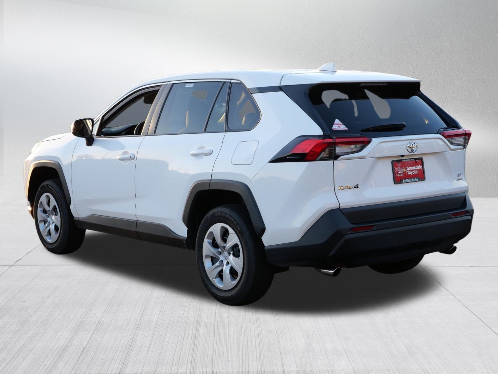 Certified 2025 Toyota RAV4 LE AWD/4WD image 5