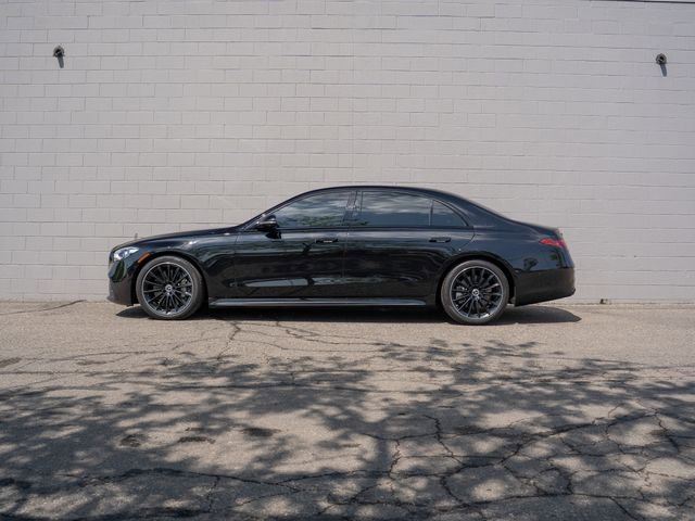 Used 2024 Mercedes-Benz S 580 4MATIC Sedan image 2
