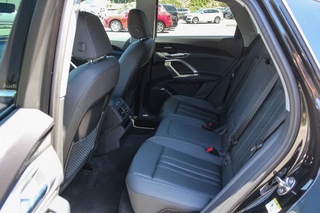 Used 2025 Audi Q5 Premium Plus w/ Premium Plus AWD/4WD image 17
