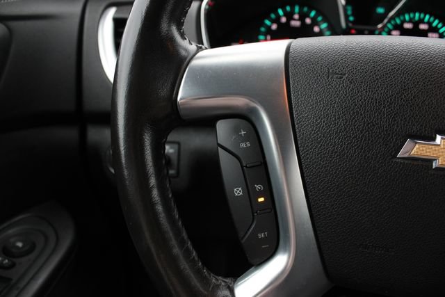 Used 2017 Chevrolet Traverse LT FWD image 12
