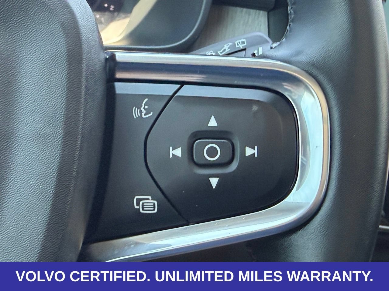 Certified 2026 Volvo XC40 B5 Plus AWD/4WD image 16