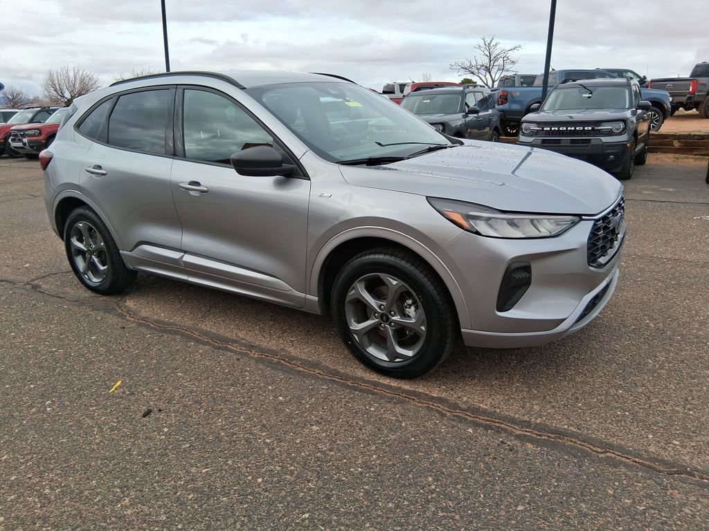 Used 2024 Ford Escape ST-Line image 7