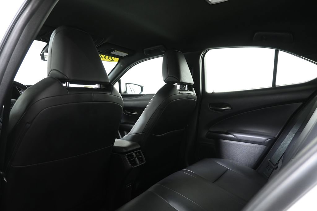 Used 2022 Lexus UX 200 w/ Accessory Package (Z2) image 29