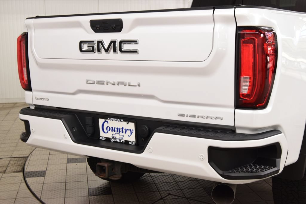 Used 2023 GMC Sierra 3500 Denali w/ Denali Ultimate Package AWD/4WD image 23