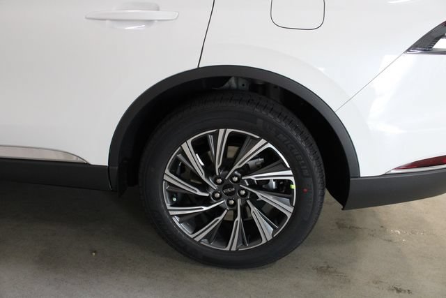 New 2026 Lincoln Aviator AWD image 30