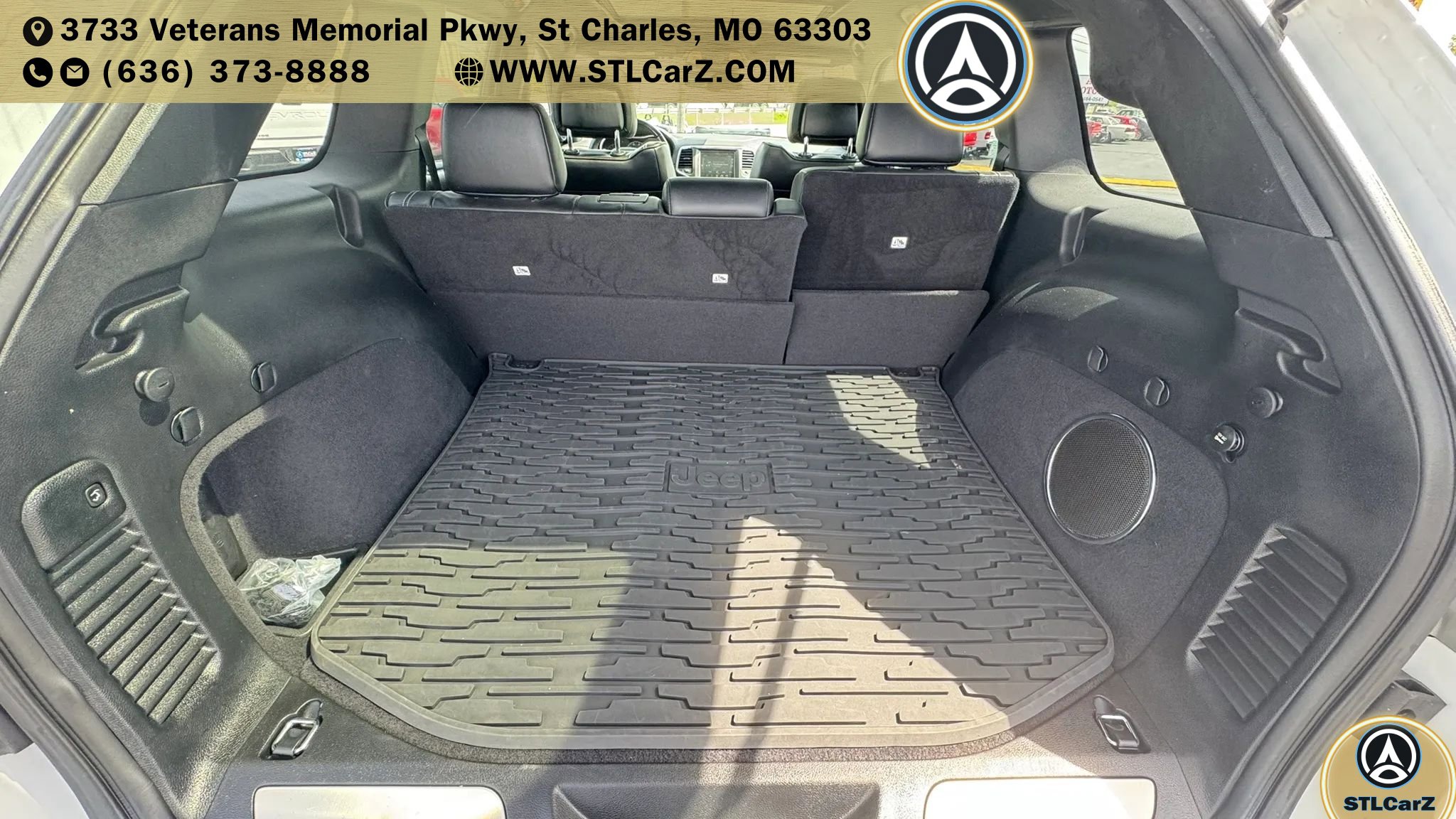 Used 2015 Jeep Grand Cherokee Overland w/ Advanced Technology Group image 17