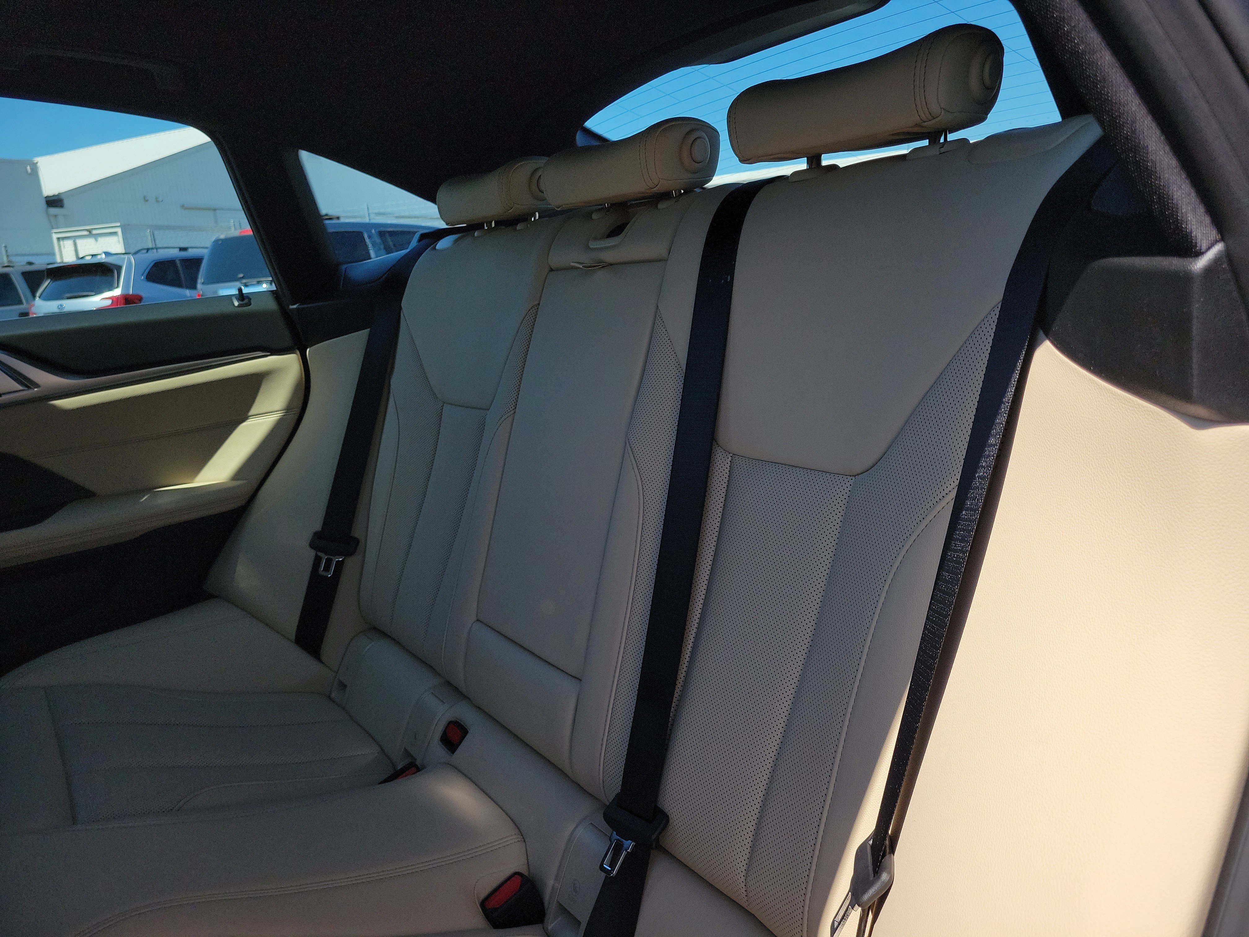 New 2026 BMW i4 eDrive40 w/ Premium Package RWD image 8
