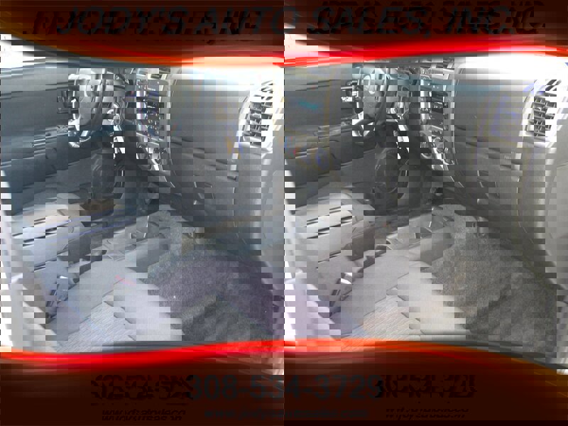 Used 2008 GMC Canyon SLE image 15