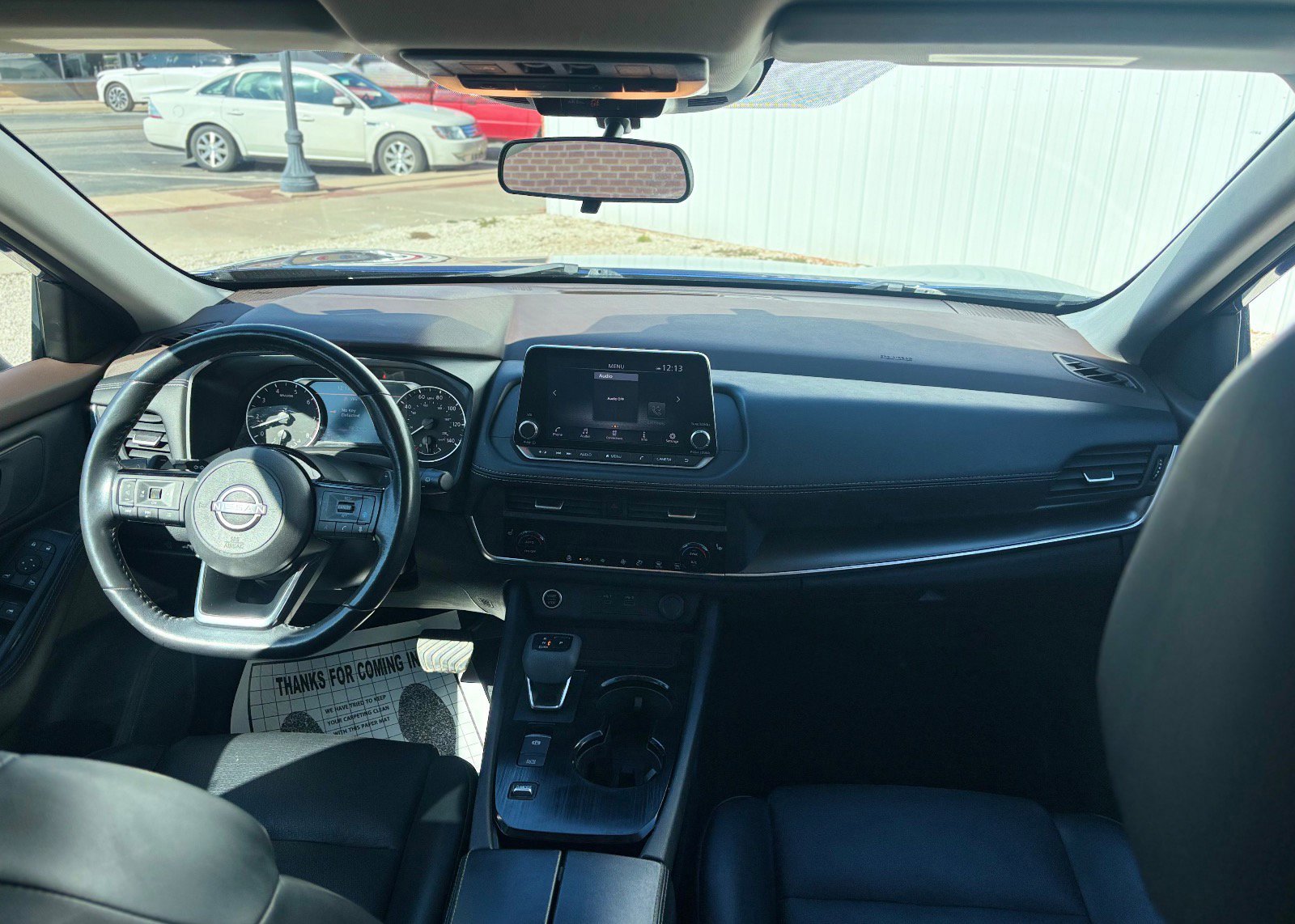 Used 2023 Nissan Rogue SV w/ SV Premium B Package image 25