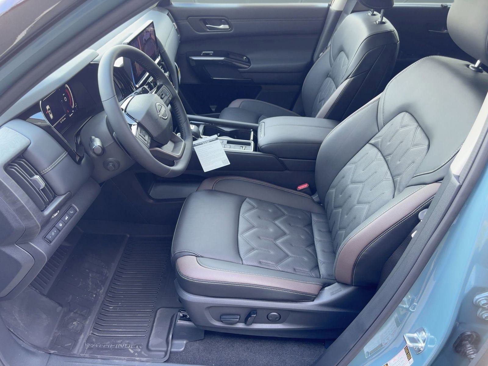 New 2026 Nissan Pathfinder Platinum image 5