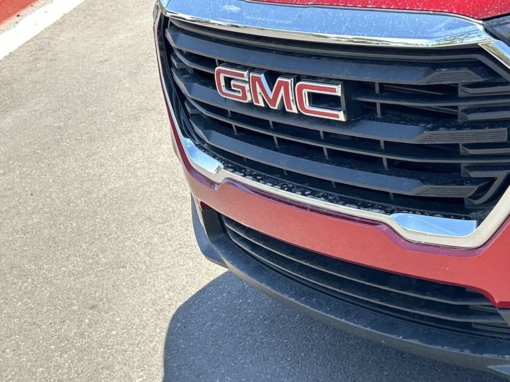 Used 2023 GMC Terrain SLE FWD image 31