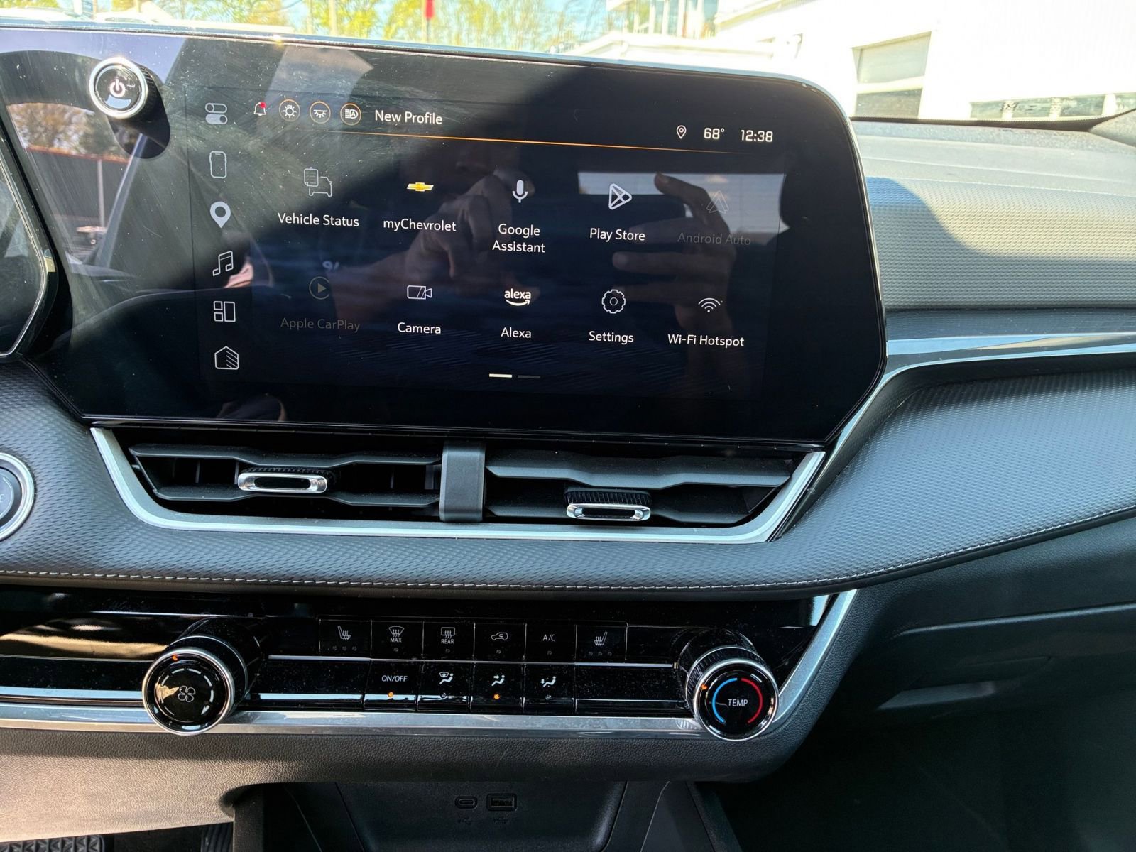 Used 2025 Chevrolet Equinox LT image 17