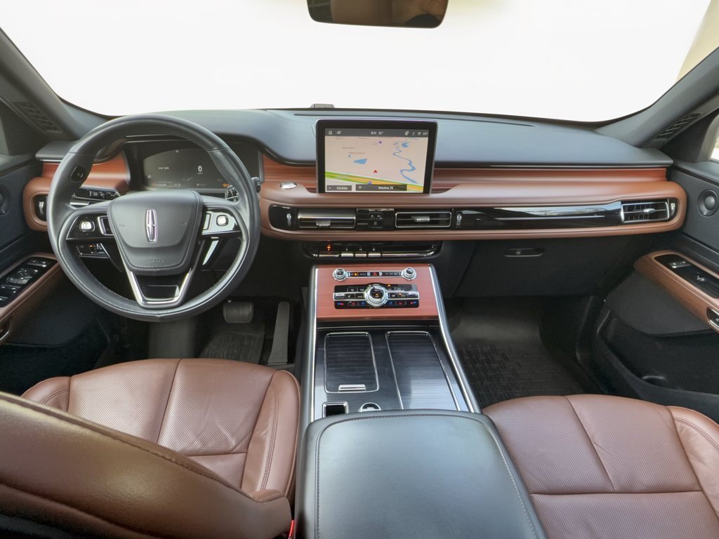 Used 2022 Lincoln Aviator Reserve w/ Equipment Group 201A AWD/4WD image 17