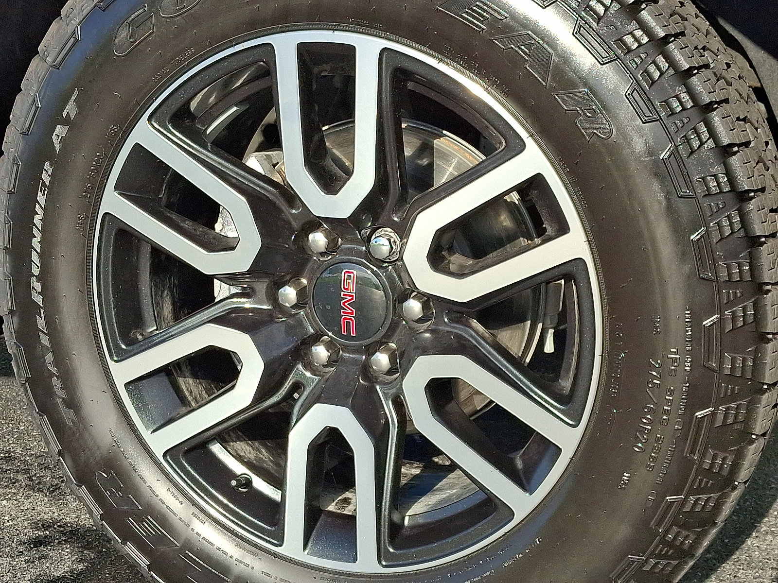 Used 2025 GMC Sierra 1500 AT4 image 8