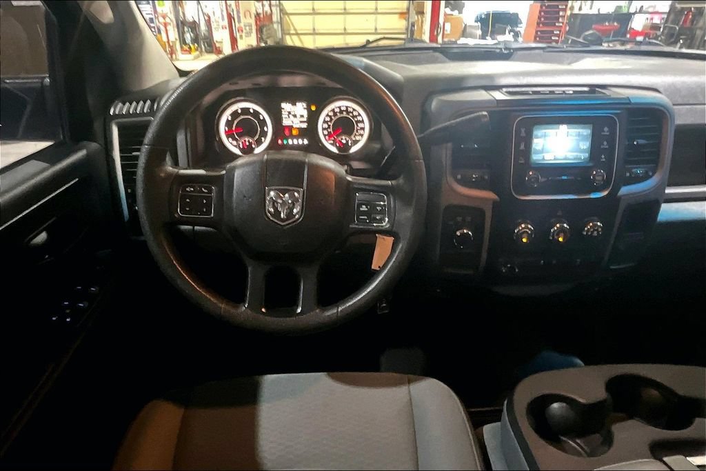 Used 2018 RAM 2500 Tradesman w/ Chrome Appearance Group AWD/4WD image 5