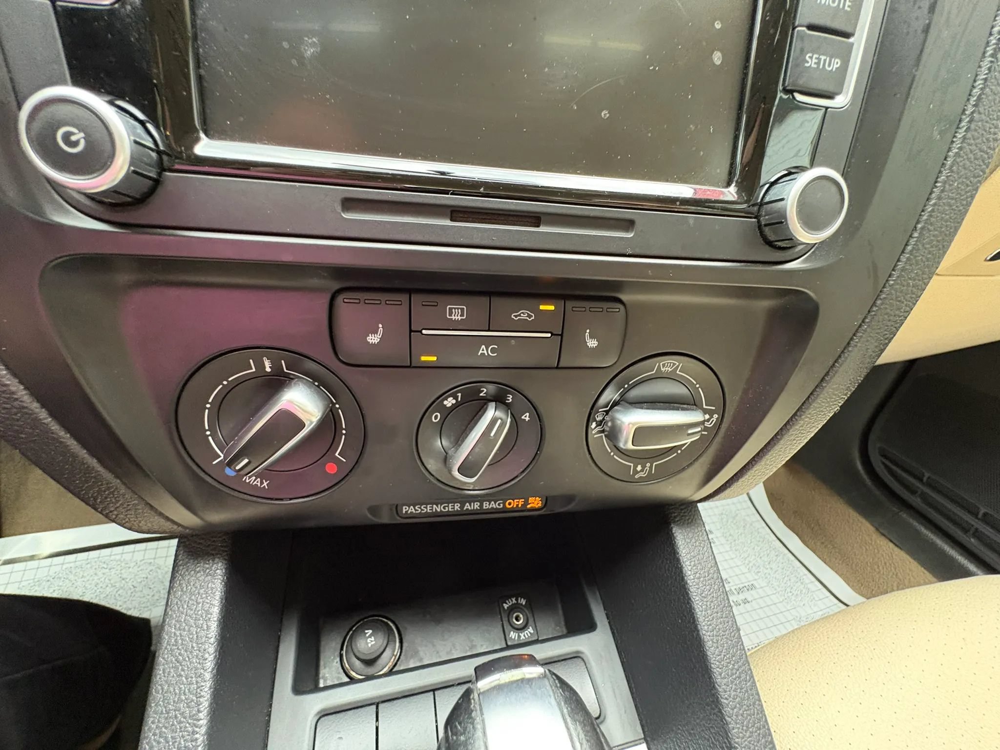 Used 2011 Volkswagen Jetta SE FWD image 33