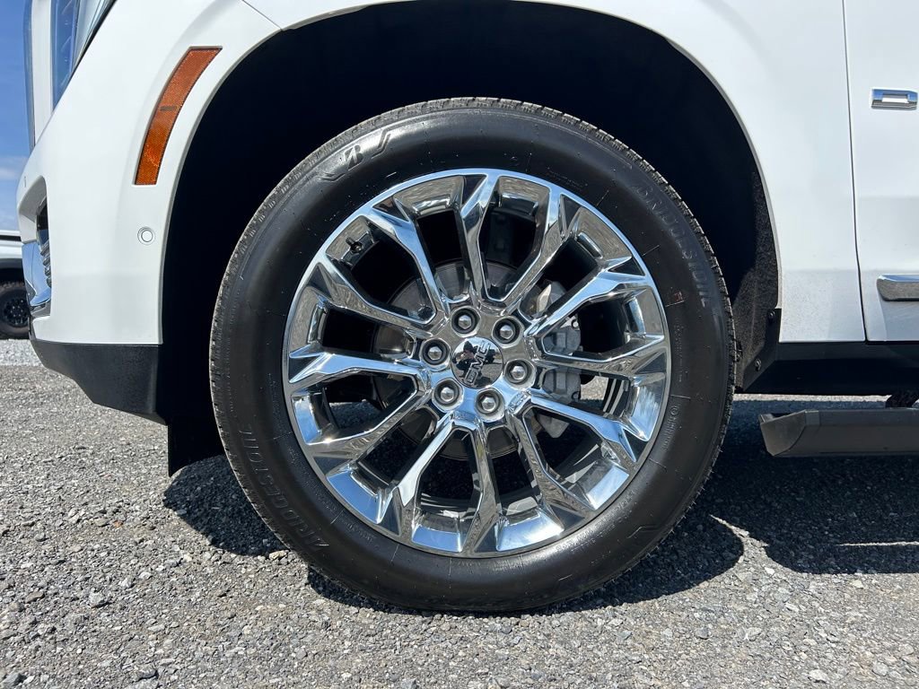 Used 2025 GMC Yukon Denali w/ Sun & Power Step Package image 15