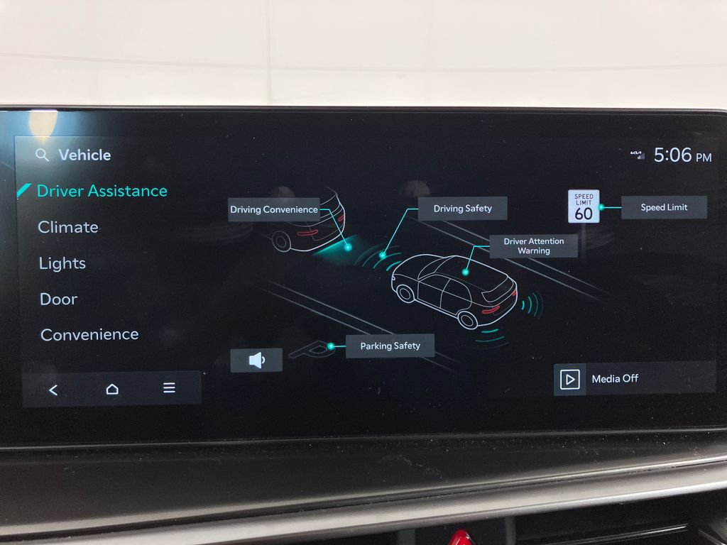 Used 2025 Kia Sorento S image 26