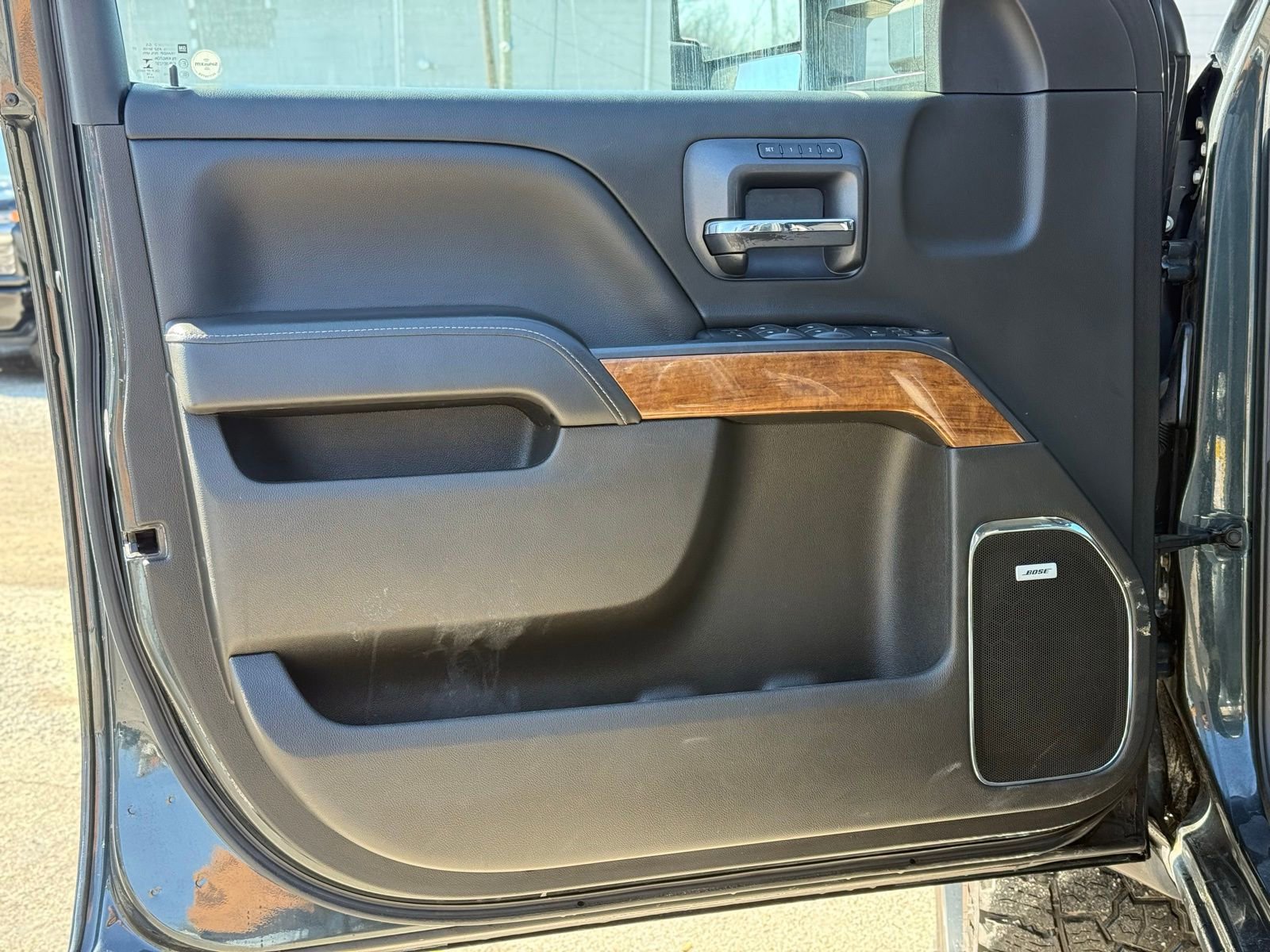 Used 2019 Chevrolet Silverado 2500 High Country w/ Duramax Plus Package image 16