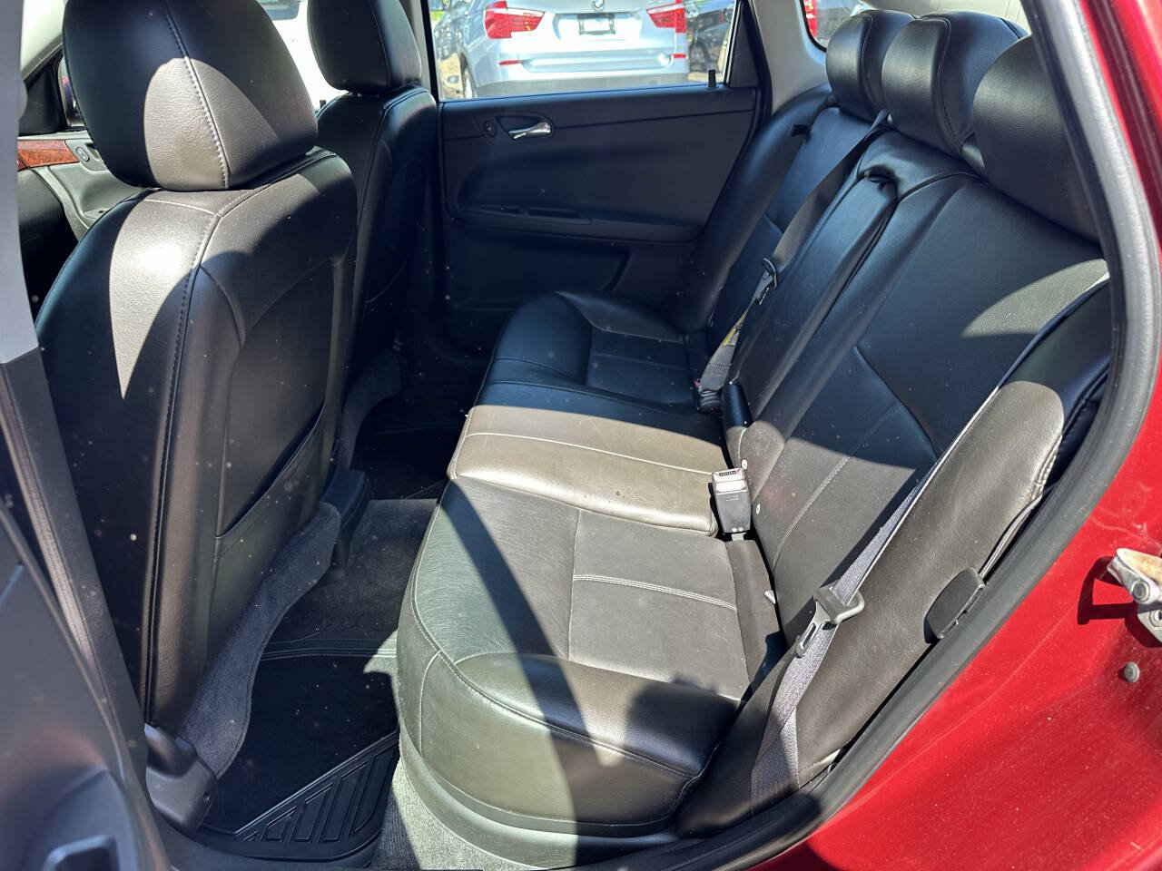 Used 2008 Chevrolet Impala LT w/ Luxury Edition Package FWD image 18