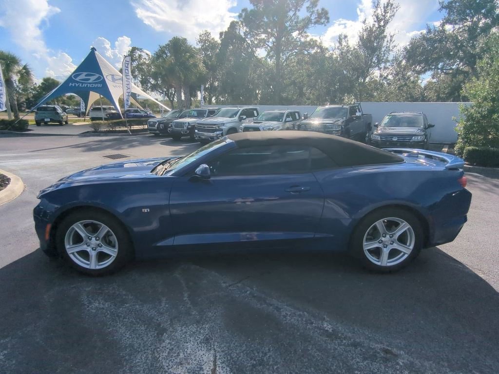 Used 2020 Chevrolet Camaro LT image 16