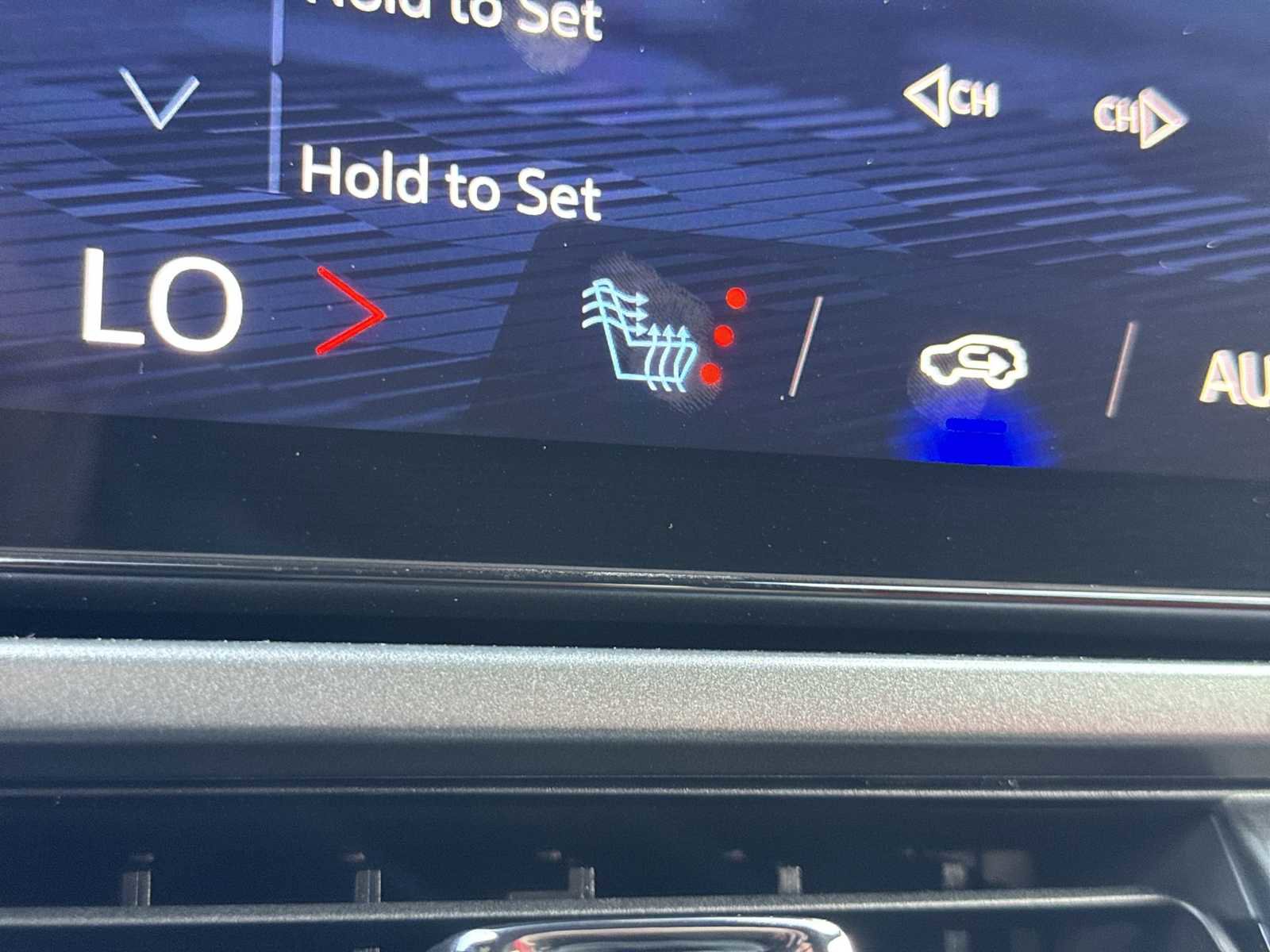 Used 2025 Chevrolet Equinox EV RS FWD image 29
