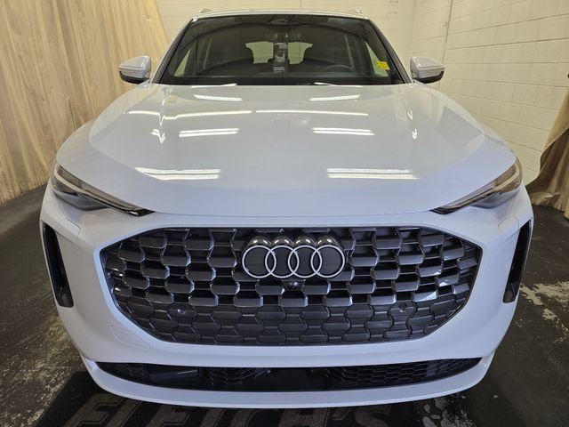 Certified 2025 Audi Q5 Premium Plus w/ Premium Plus AWD/4WD video 3