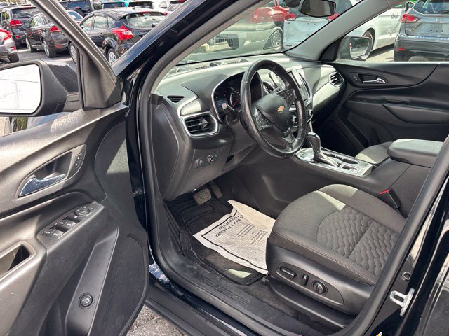 Used 2020 Chevrolet Equinox LT AWD/4WD image 12
