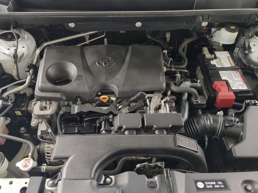 Used 2019 Toyota RAV4 XLE Premium w/ Carpet Mat Package FWD image 32