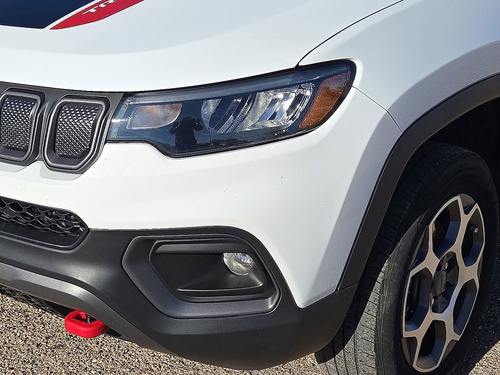 Used 2022 Jeep Compass Trailhawk image 10