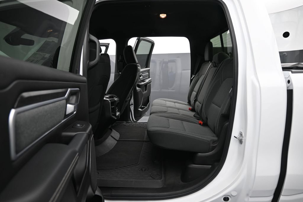 Used 2022 RAM 1500 Big Horn AWD/4WD image 13